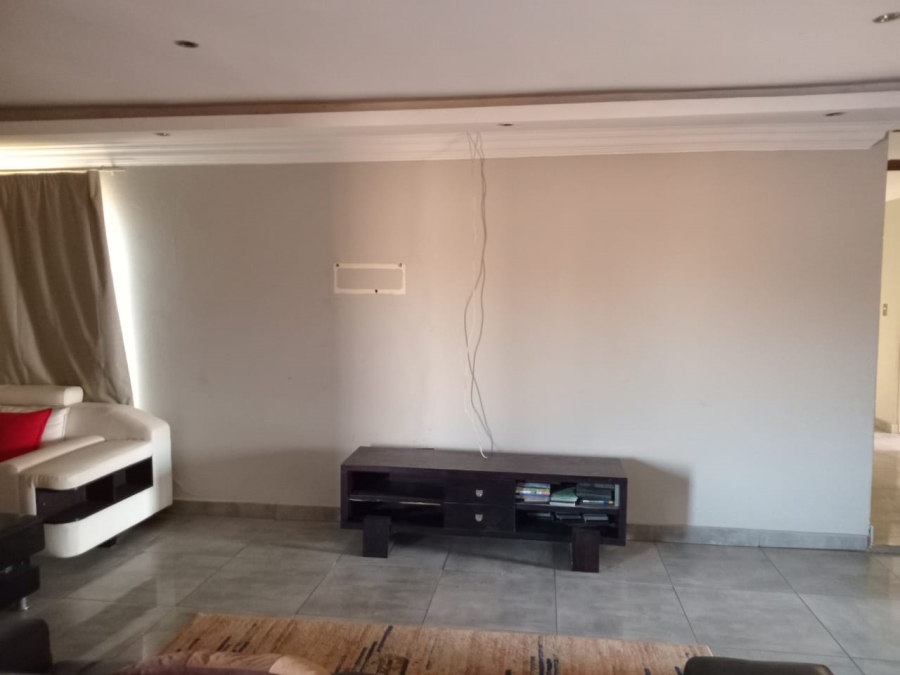 To Let 3 Bedroom Property for Rent in Brits Rural North West